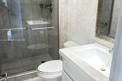 Copropriété à louer à Coral Gables, Floride: 2 chambres, 101.64 m2 № 2000446 - photo 6