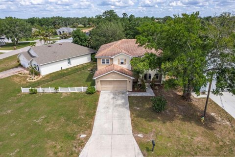 Villa ou maison à vendre à Punta Gorda, Floride: 3 chambres, 301.75 m2 № 2102253 - photo 5