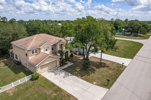 Villa ou maison à vendre à Punta Gorda, Floride: 3 chambres, 301.75 m2 № 2102253 - photo 2