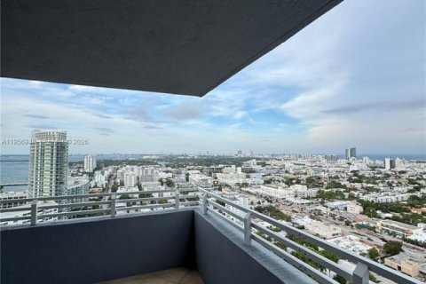 Condominio en alquiler en Miami Beach, Florida, 2 dormitorios, 117.89 m2 № 2011805 - foto 22