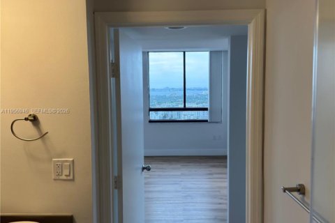 Condominio en alquiler en Miami Beach, Florida, 2 dormitorios, 117.89 m2 № 2011805 - foto 4