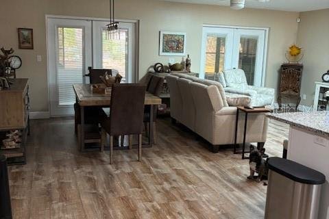 House in Weeki Wachee, Florida 3 bedrooms, 116.59 sq.m. № 2103209 - photo 6