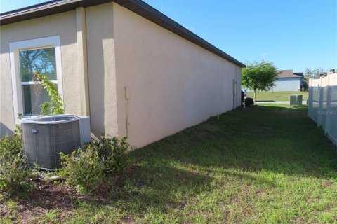 Casa en venta en Spring Hill, Florida, 3 dormitorios, 140.1 m2 № 2117154 - foto 5