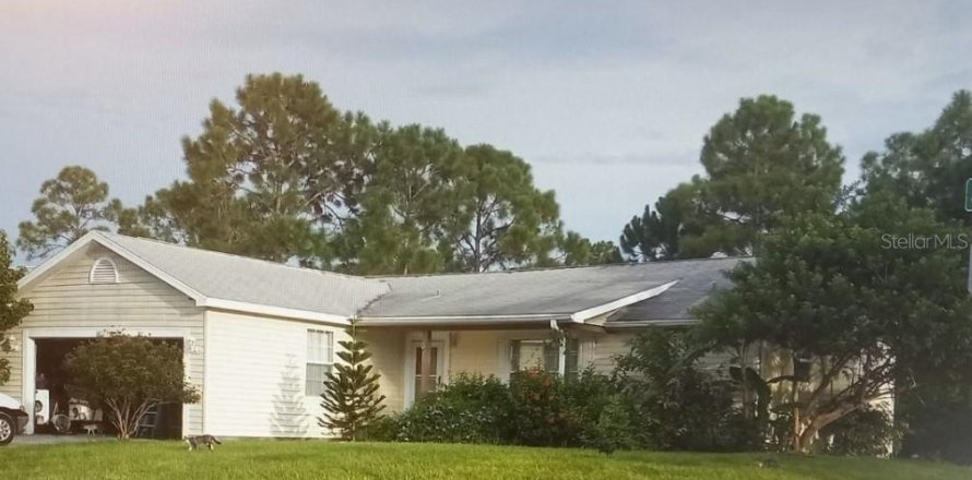 Casa en Punta Gorda, Florida 3 dormitorios, 111.48 m2 № 1873809