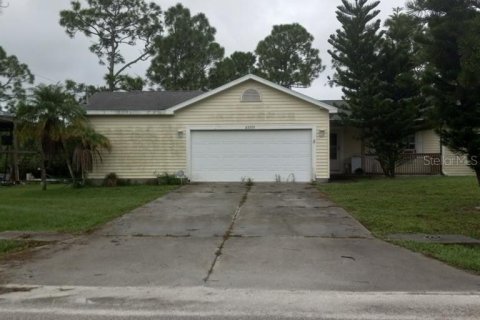 Casa en venta en Punta Gorda, Florida, 3 dormitorios, 111.48 m2 № 1873809 - foto 2