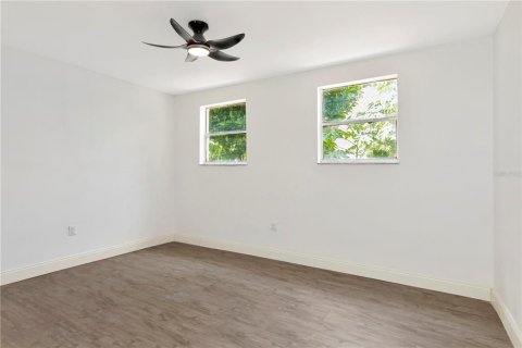 Casa en venta en Saint Petersburg, Florida, 4 dormitorios, 171.22 m2 № 1916219 - foto 19