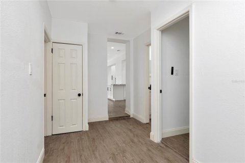 Casa en venta en Saint Petersburg, Florida, 4 dormitorios, 171.22 m2 № 1916219 - foto 18