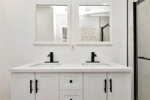 Casa en venta en Saint Petersburg, Florida, 4 dormitorios, 171.22 m2 № 1916219 - foto 27
