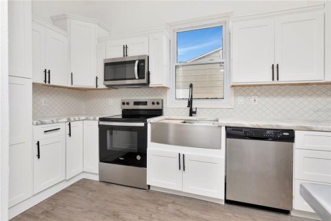 Casa en venta en Saint Petersburg, Florida, 4 dormitorios, 171.22 m2 № 1916219 - foto 7