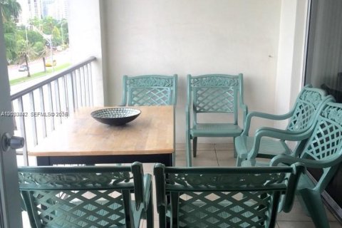 Condo in Miami Beach, Florida, 1 bedroom № 2087172 - photo 22