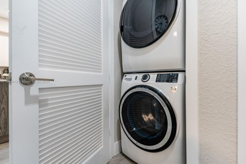 Appartement à louer à Tamarac, Floride: 2 chambres, 112.23 m2 № 1849156 - photo 24