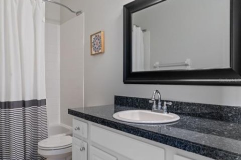 Townhouse in Tampa, Florida 3 bedrooms, 171.31 sq.m. № 2428825 - photo 27