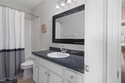 Townhouse in Tampa, Florida 3 bedrooms, 171.31 sq.m. № 2428825 - photo 28