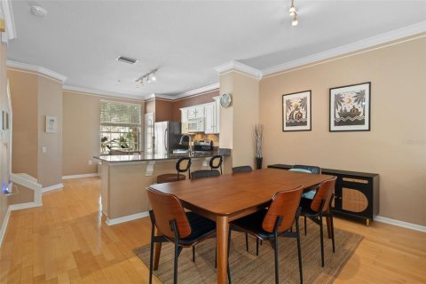 Townhouse in Tampa, Florida 3 bedrooms, 171.31 sq.m. № 2428825 - photo 20