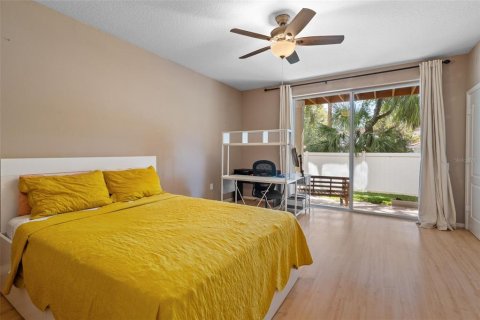Townhouse in Tampa, Florida 3 bedrooms, 171.31 sq.m. № 2428825 - photo 10