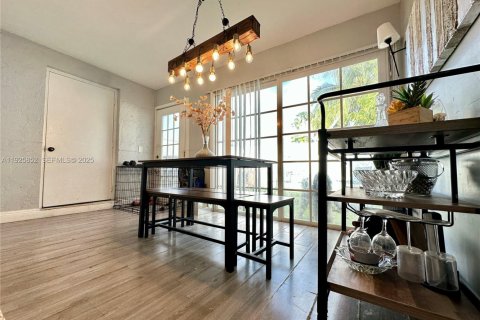 Adosado en venta en Margate, Florida, 4 dormitorios, 140.47 m2 № 1984309 - foto 9