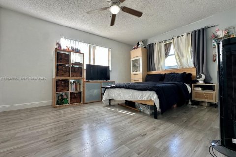 Adosado en venta en Margate, Florida, 4 dormitorios, 140.47 m2 № 1984309 - foto 29