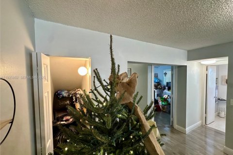 Adosado en venta en Margate, Florida, 4 dormitorios, 140.47 m2 № 1984309 - foto 21