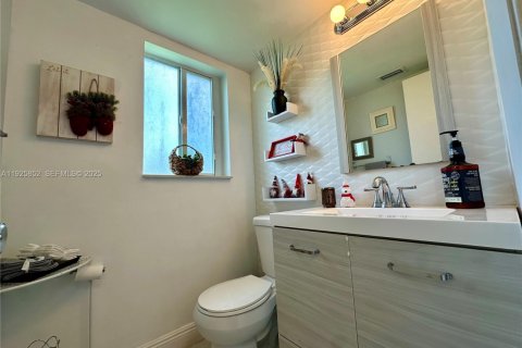 Adosado en venta en Margate, Florida, 4 dormitorios, 140.47 m2 № 1984309 - foto 18