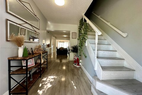 Adosado en venta en Margate, Florida, 4 dormitorios, 140.47 m2 № 1984309 - foto 6