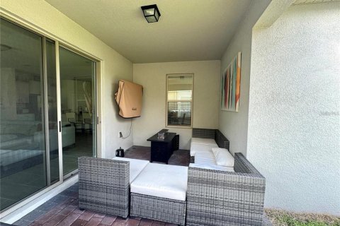 House in Winter Garden, Florida 4 bedrooms, 229.84 sq.m. № 2118947 - photo 11