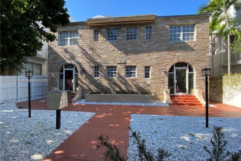 Apartamento en alquiler en Miami Beach, Florida, 1 dormitorio, 41.81 m2 № 2032667 - foto 6