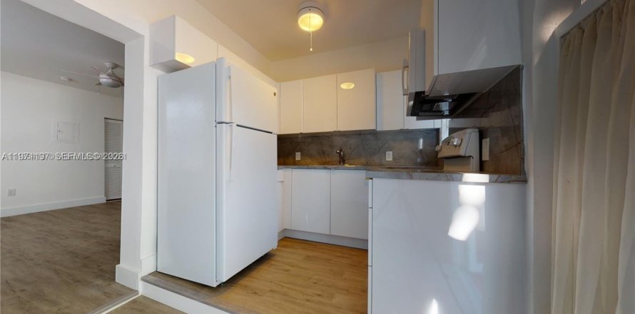 Apartamento en Miami Beach, Florida 1 dormitorio, 41.81 m2 № 2032667