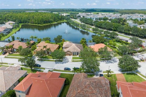 Casa en venta en Orlando, Florida, 5 dormitorios, 375.42 m2 № 1916554 - foto 3