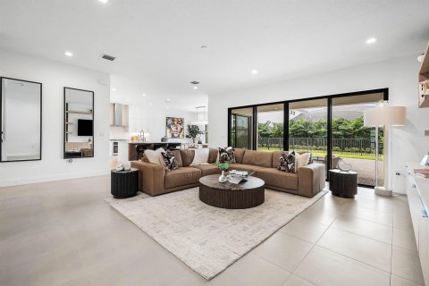 Villa ou maison à louer à Boca Raton, Floride: 5 chambres, 342.53 m2 № 2402365 - photo 4