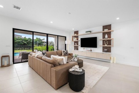 Villa ou maison à louer à Boca Raton, Floride: 5 chambres, 342.53 m2 № 2402365 - photo 6