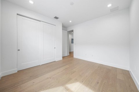 Villa ou maison à louer à Boca Raton, Floride: 5 chambres, 342.53 m2 № 2402365 - photo 21