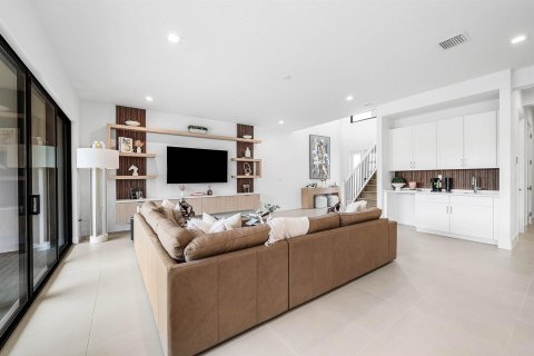 Villa ou maison à louer à Boca Raton, Floride: 5 chambres, 342.53 m2 № 2402365 - photo 5