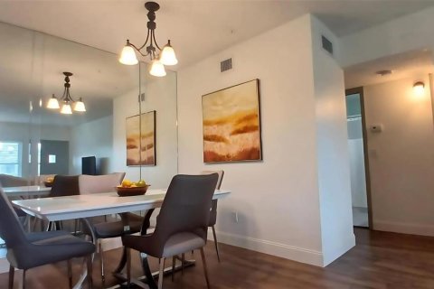 Condo in Clearwater, Florida, 2 bedrooms  № 1789592 - photo 25