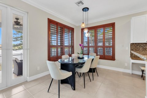 House in Boca Raton, Florida 5 bedrooms, 268.49 sq.m. № 1695597 - photo 12