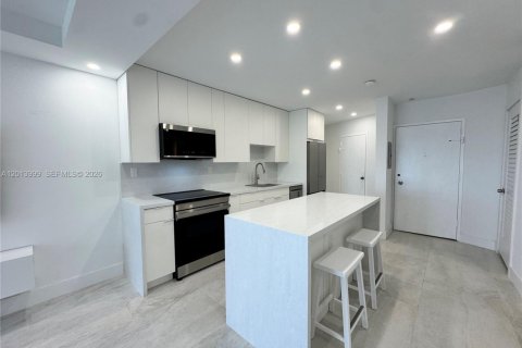 Condominio en alquiler en Miami Beach, Florida, 55.74 m2 № 2076172 - foto 4