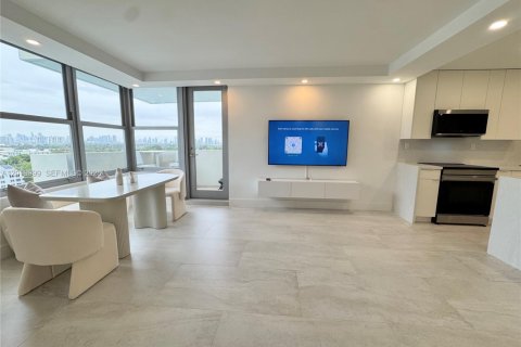 Condominio en alquiler en Miami Beach, Florida, 55.74 m2 № 2076172 - foto 6