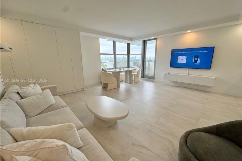 Condominio en alquiler en Miami Beach, Florida, 55.74 m2 № 2076172 - foto 3