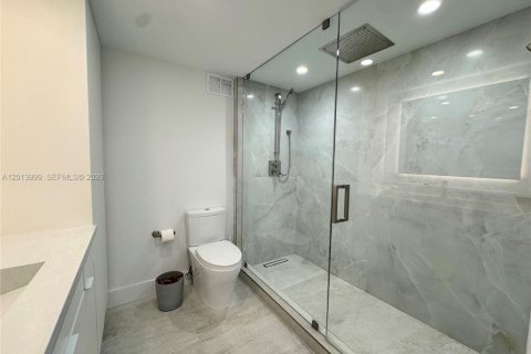 Condominio en alquiler en Miami Beach, Florida, 55.74 m2 № 2076172 - foto 10