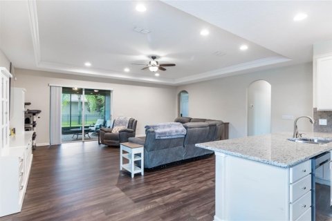 Casa en venta en Auburndale, Florida, 3 dormitorios, 204.85 m2 № 1336791 - foto 5