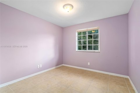 Townhouse in Hallandale Beach, Florida 3 bedrooms, 171.68 sq.m. № 2046108 - photo 20