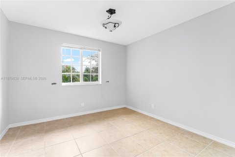 Townhouse in Hallandale Beach, Florida 3 bedrooms, 171.68 sq.m. № 2046108 - photo 22