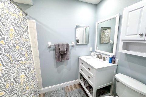 Condo in Venice, Florida, 1 bedroom № 2222916 - photo 10