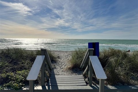 Condo in Venice, Florida, 1 bedroom № 2222916 - photo 20