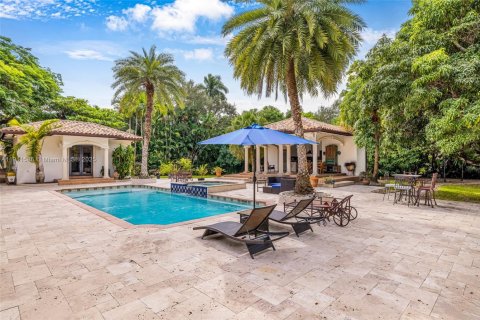 Casa en venta en Miami, Florida, 6 dormitorios, 474.92 m2 № 1969366 - foto 9