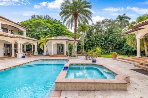 Casa en venta en Miami, Florida, 6 dormitorios, 474.92 m2 № 1969366 - foto 13