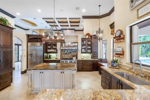 Casa en venta en Miami, Florida, 6 dormitorios, 474.92 m2 № 1969366 - foto 28