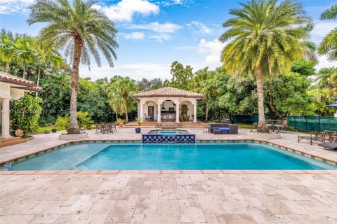 Casa en venta en Miami, Florida, 6 dormitorios, 474.92 m2 № 1969366 - foto 8
