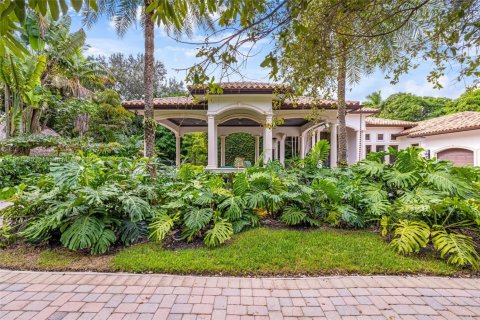 Casa en venta en Miami, Florida, 6 dormitorios, 474.92 m2 № 1969366 - foto 4
