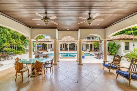 Casa en venta en Miami, Florida, 6 dormitorios, 474.92 m2 № 1969366 - foto 18