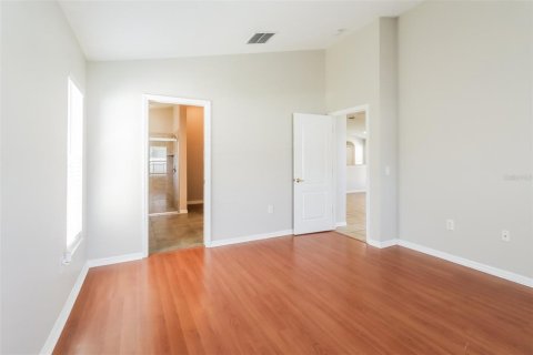 House in Land O' Lakes, Florida 3 bedrooms, 163.32 sq.m. № 2113452 - photo 12